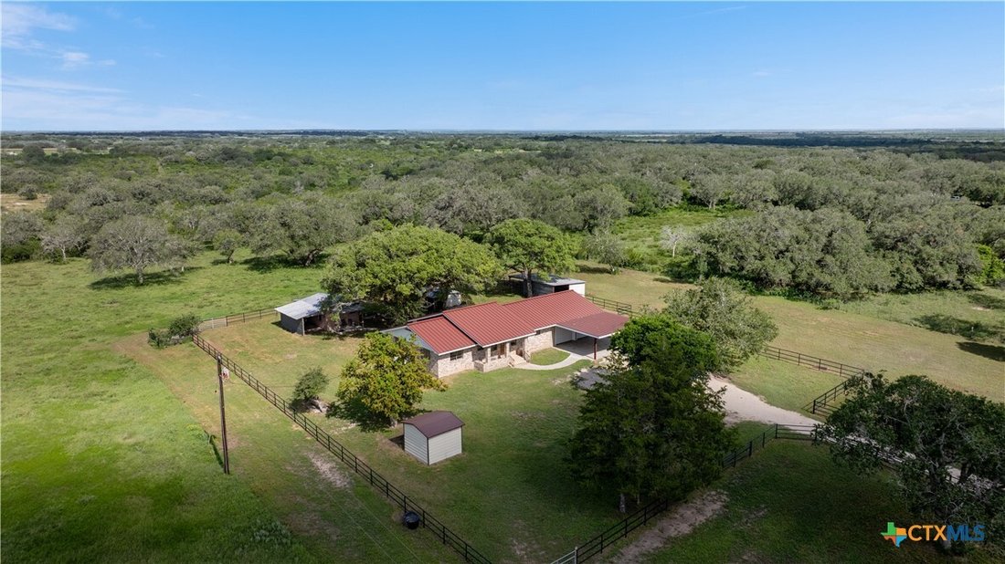 House in Goliad, Texas, United States 3 - 16584854