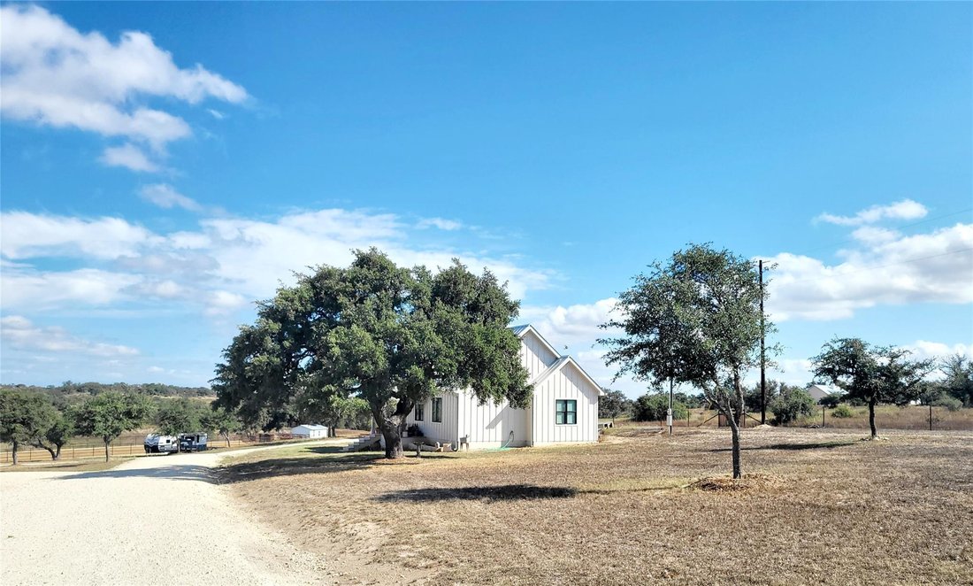House in Johnson City, Texas, United States 2 - 16590239