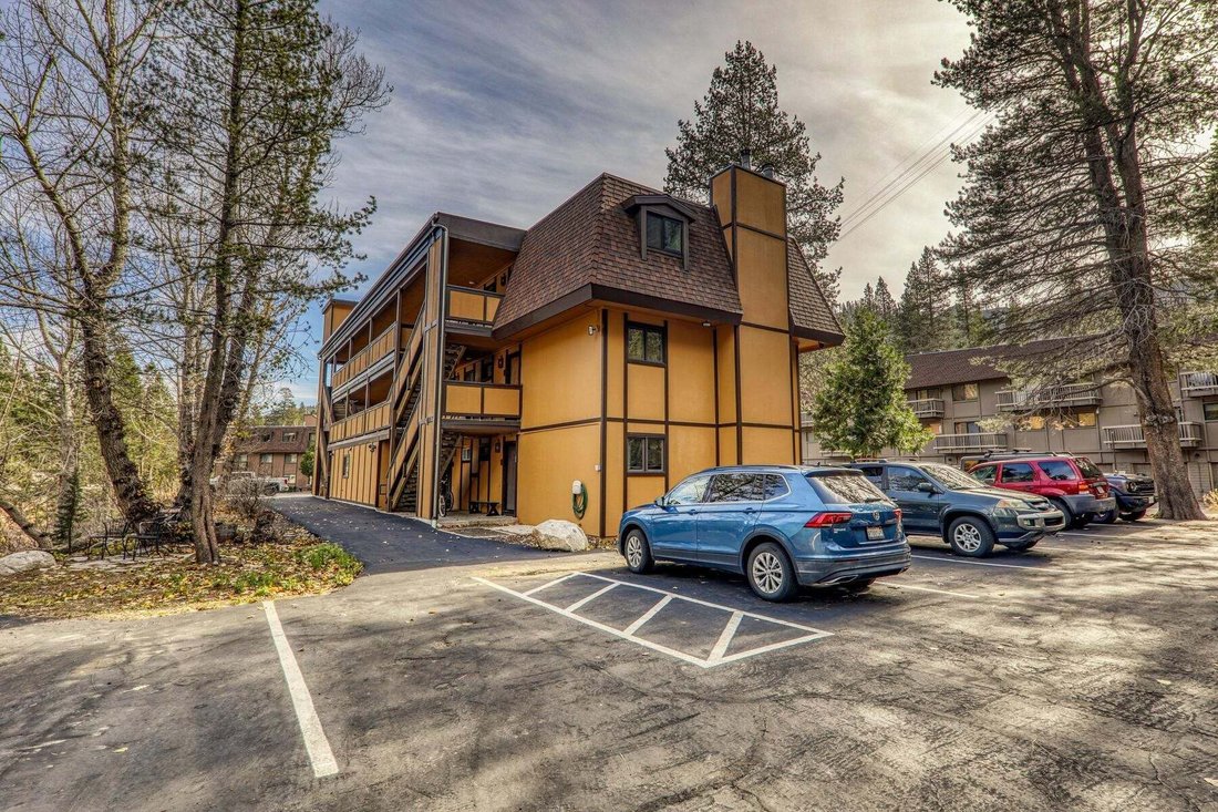 Condo in Olympic Valley, California, United States 5 - 16357142