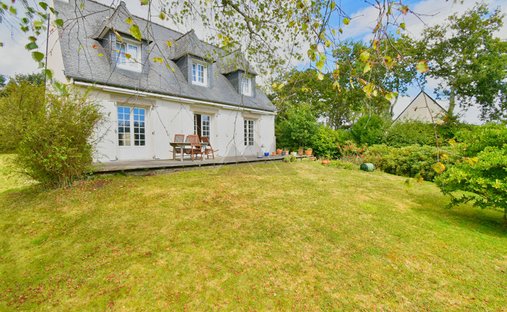 For Sale Waterfront Estate On 3 Hectares Finistère
