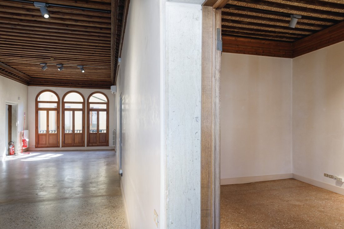 Villa in Dorsoduro, Venice, Italy 2 - 13926594