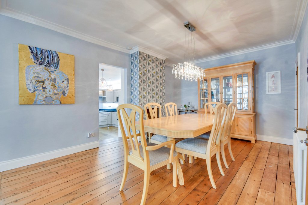 House in Ramsden Heath, England 4 - 16602822