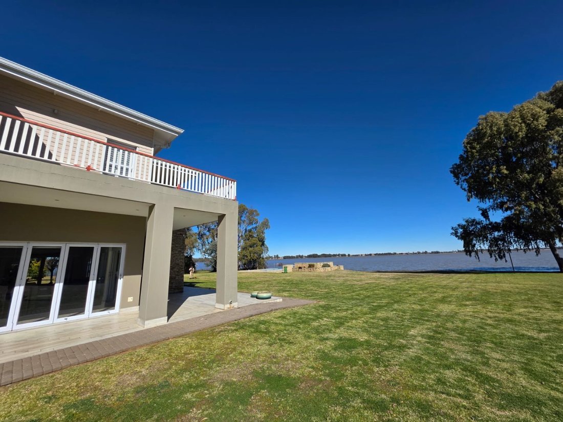 House in Deneysville, Free State, South Africa 5 - 16583035