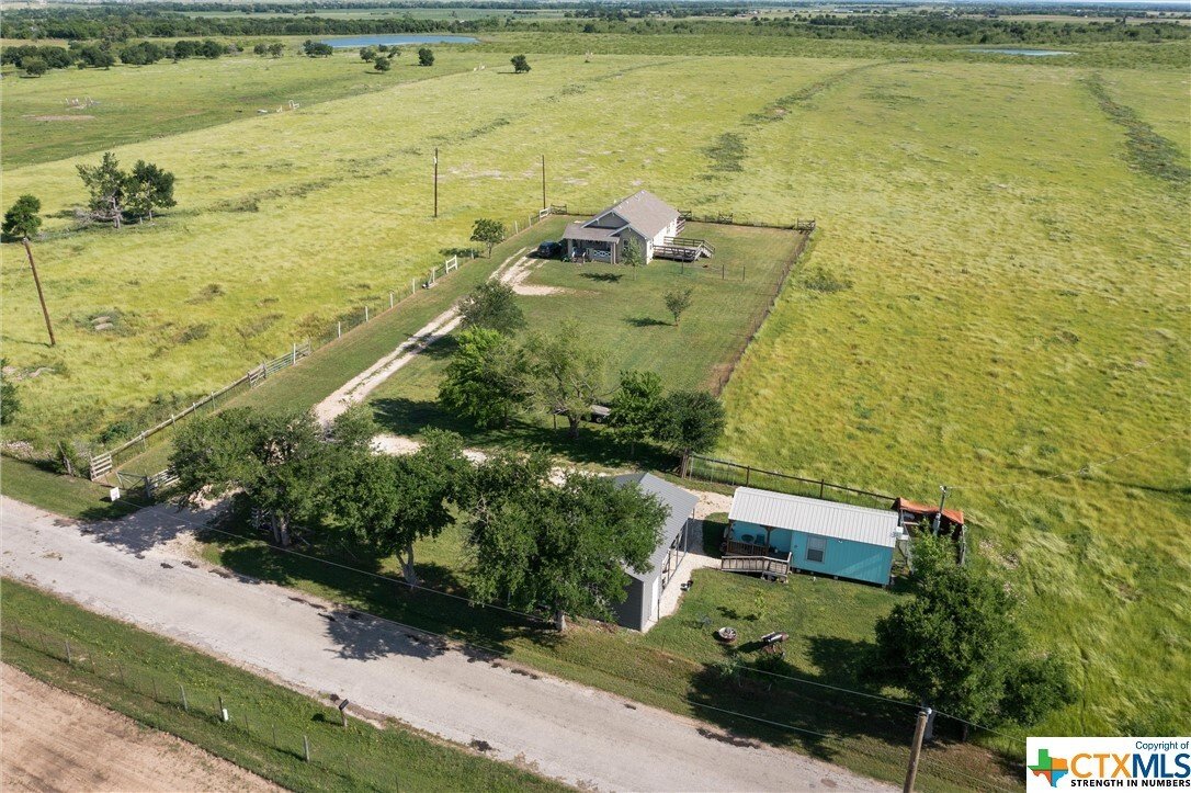 House in Thorndale, Texas, United States 1 - 16584368