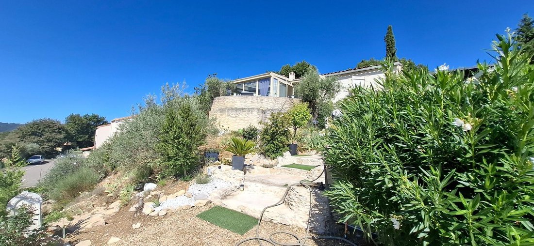 House in Greoux-les-Bains, Provence-Alpes-Côte d'Azur, France 2 - 16583237