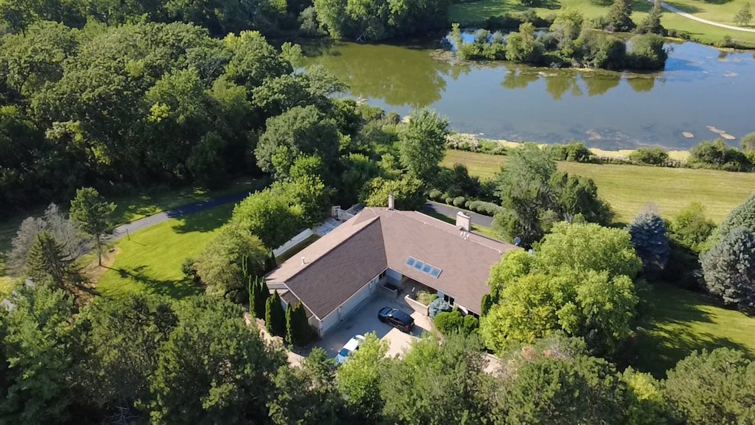 House in Spring Grove, Illinois, United States 1 - 16587025