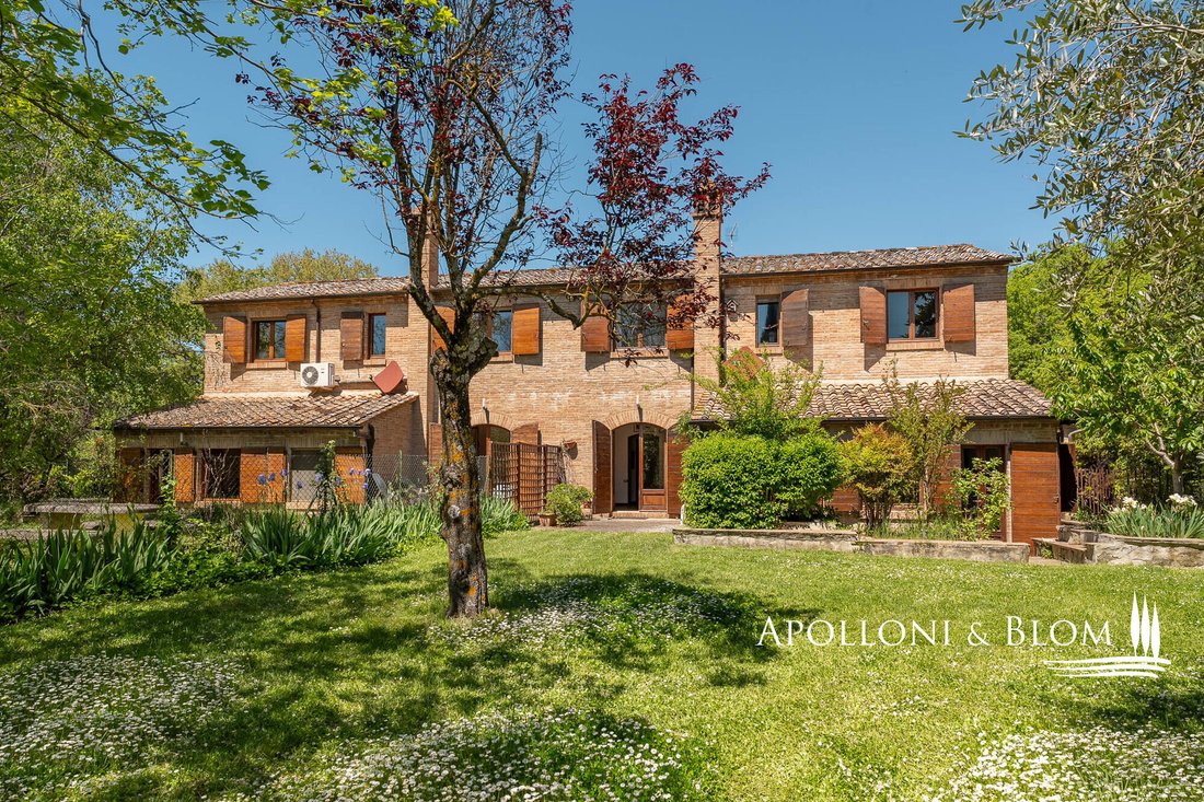 Villa in Chianciano Terme, Tuscany, Italy 2 - 16603552