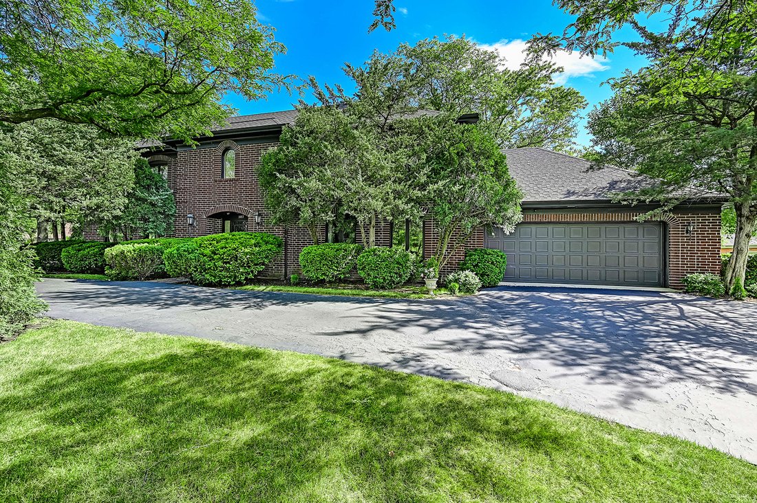 House in Burr Ridge, Illinois, United States 1 - 16588080