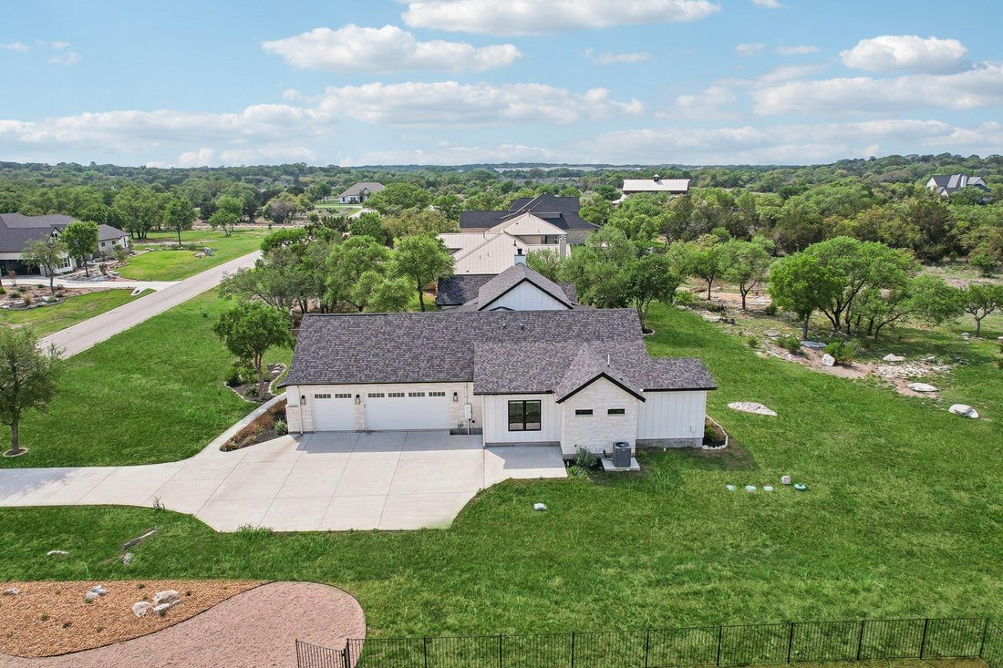 House in Spicewood, Texas, United States 3 - 16590492