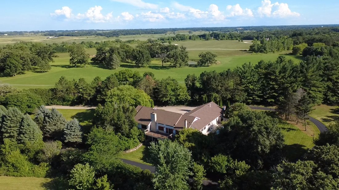 House in Spring Grove, Illinois, United States 4 - 16587025