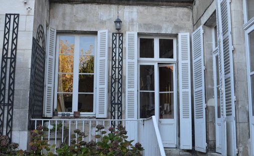Castle for Sale in Auxerre, Bourgogne-Franche-Comté, France