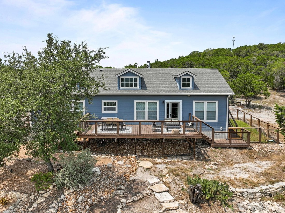 House in Jonestown, Texas, United States 1 - 16590009