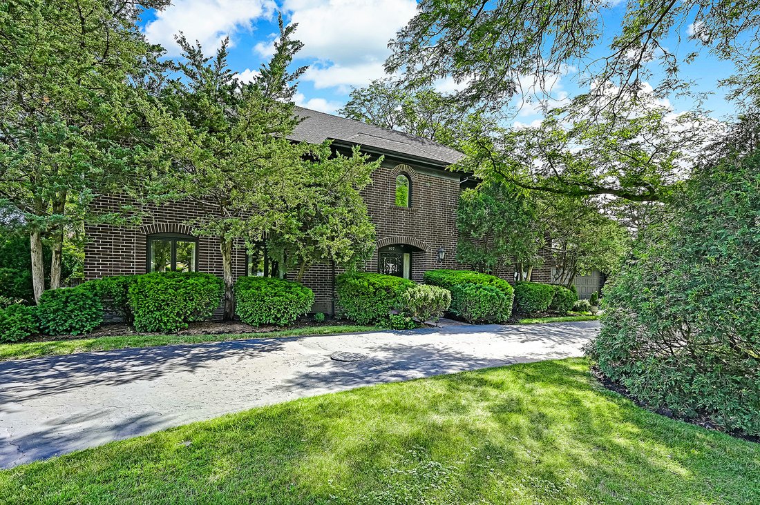 House in Burr Ridge, Illinois, United States 2 - 16588080