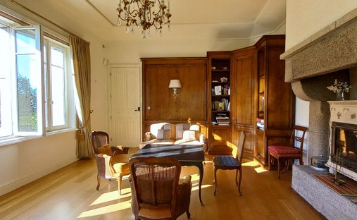 Castle for Sale in Riec-sur-Belon, Brittany, France