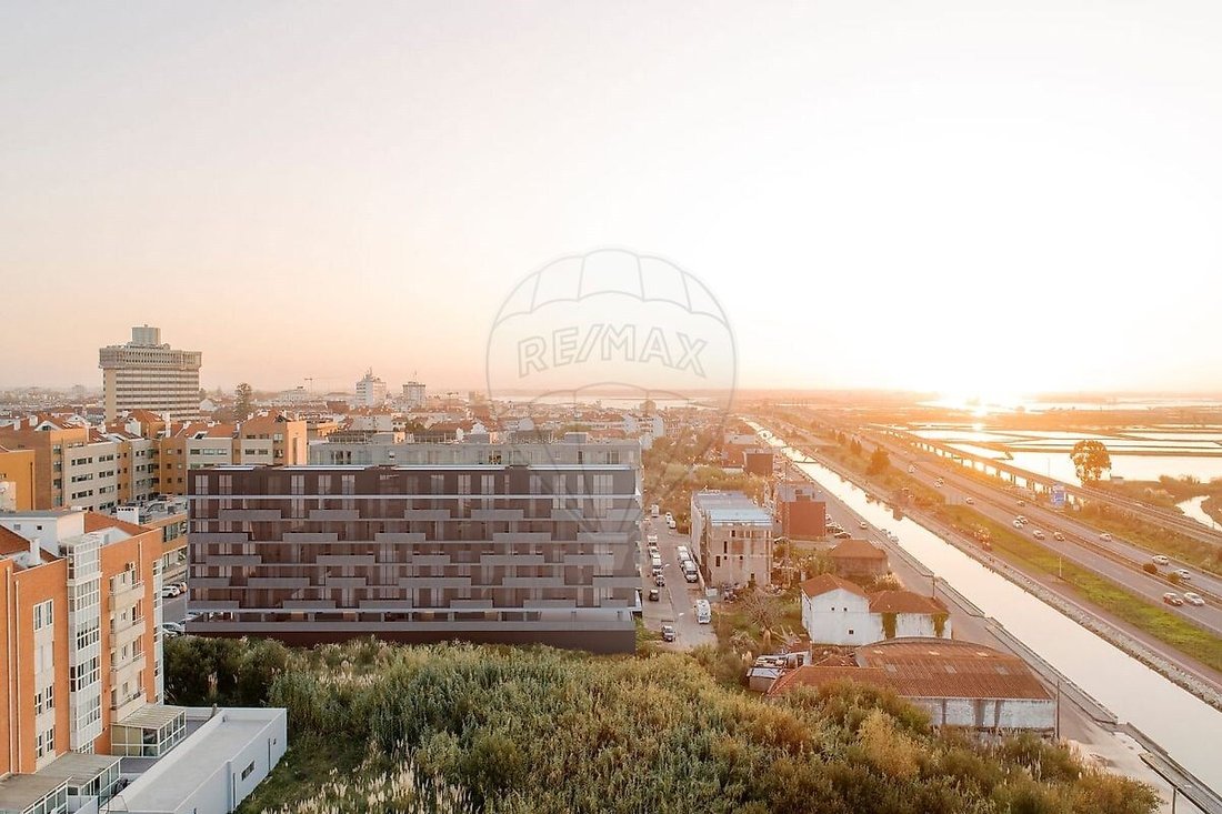 Apartment in Gloria e Vera Cruz, Aveiro District, Portugal 1 - 15421780