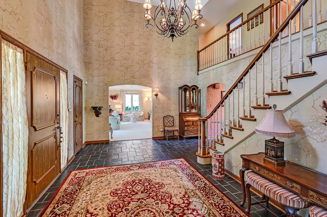House in Burr Ridge, Illinois, United States 4 - 16588080