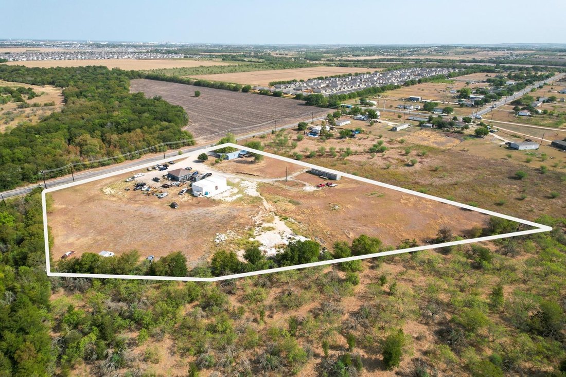 House in Kyle, Texas, United States 4 - 16591040