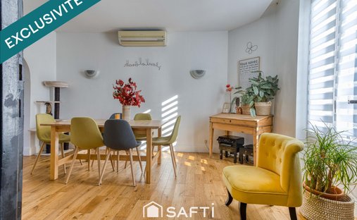 Castle for Sale in Bourg-en-Bresse, Auvergne-Rhône-Alpes, France