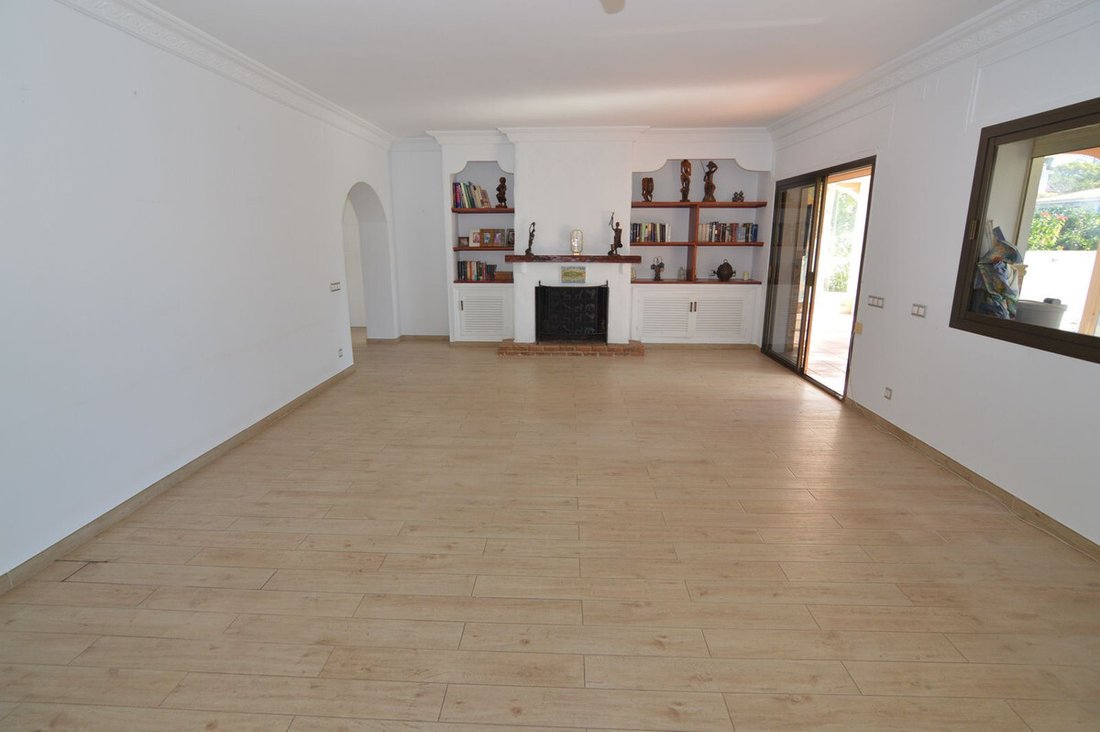 Villa in San Pedro de Alcantara, Andalusia, Spain 5 - 16603569