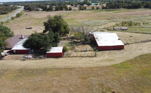 House in Cameron, Texas, United States 1