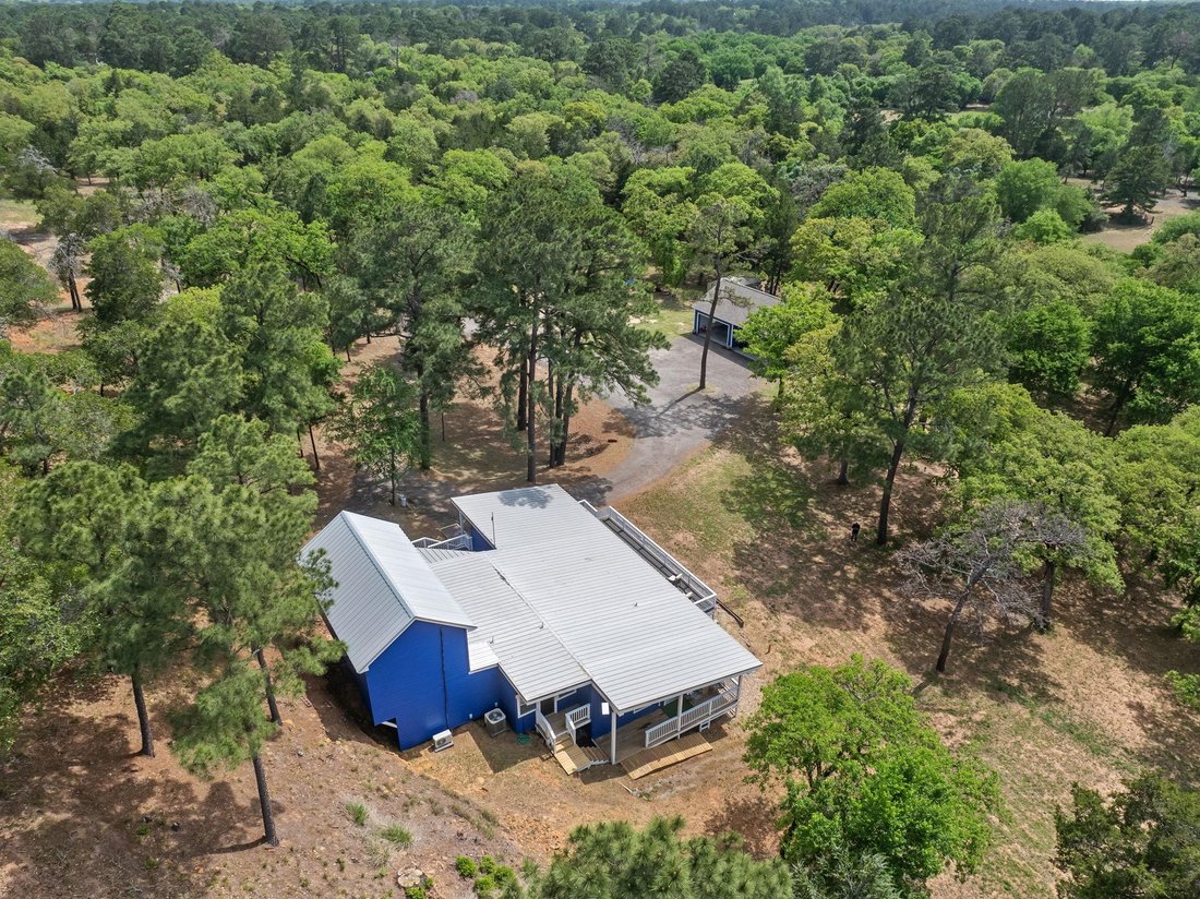 House in Smithville, Texas, United States 5 - 16588909