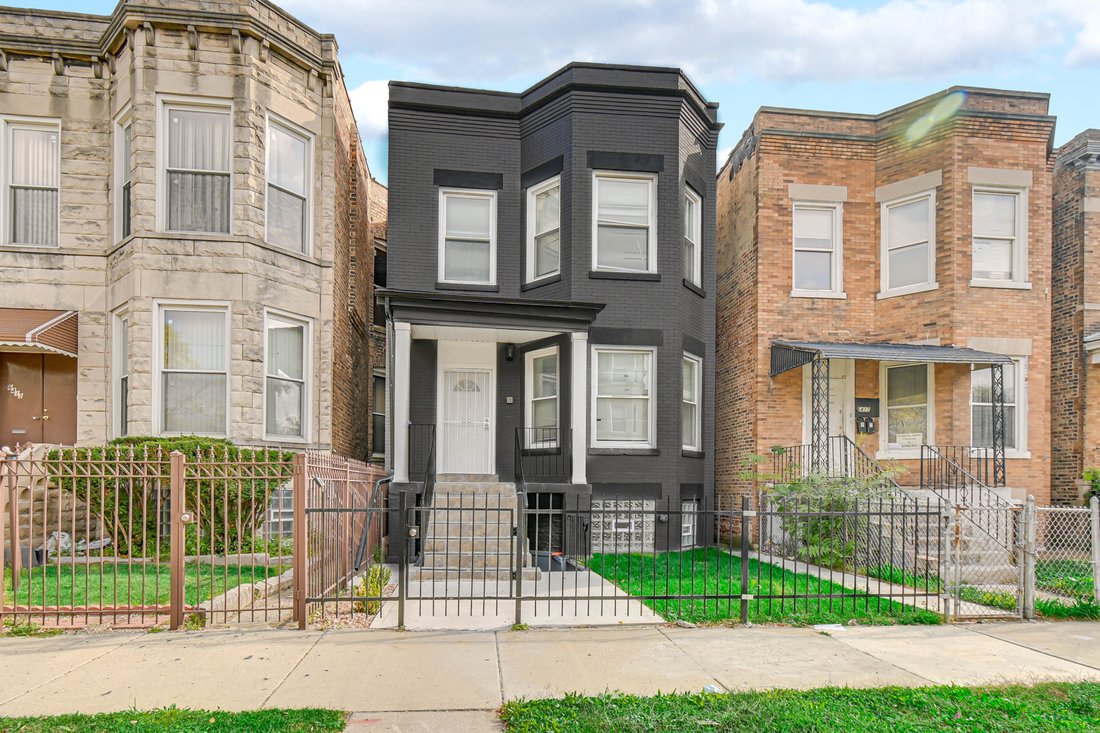 Chicago, Illinois, United States 1 - 16587726