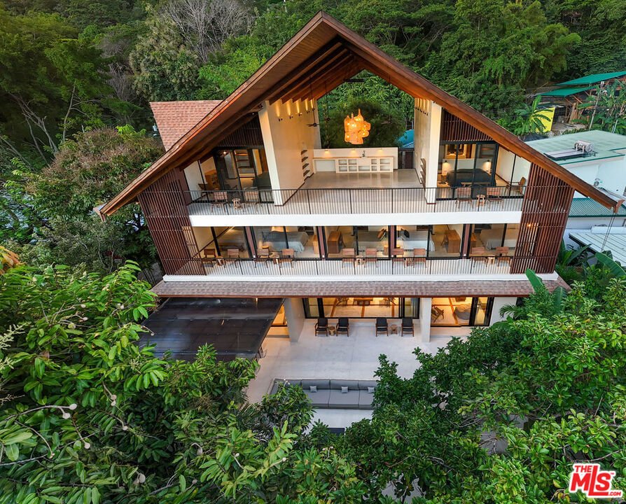House in Other, United States 1 - 16598012