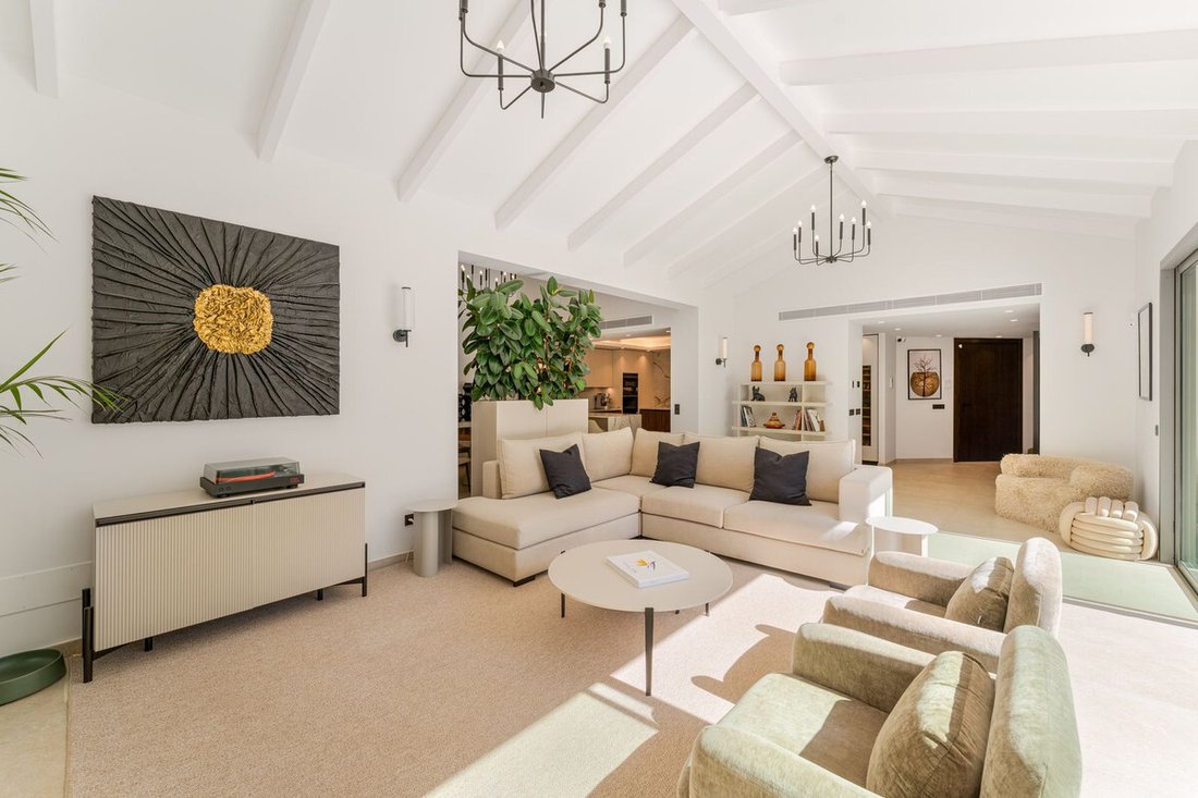 Villa in Marbella, Andalusia, Spain 2 - 16582778