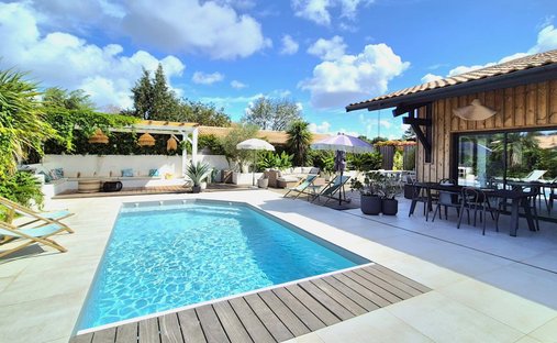House in Cazaux, La Teste-de-Buch, France 1