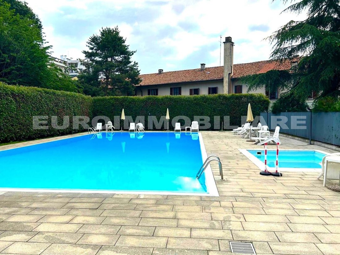 Apartamento en Inganni, Milán, Italia 1 - 16583616