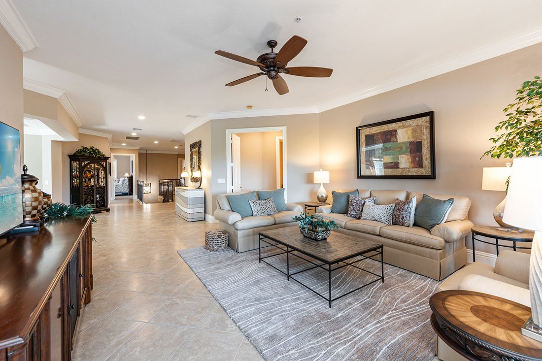 Condo in Naples, Florida, United States 5 - 16602775