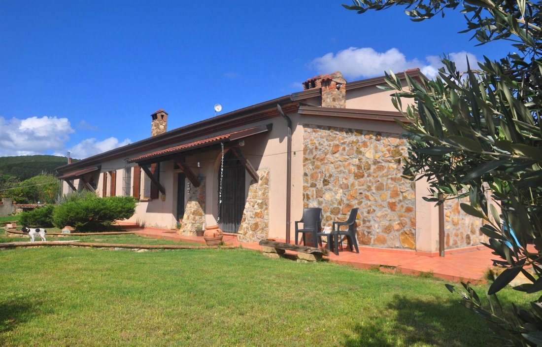 Country House in Castiglioncello, Rosignano Marittimo, Tuscany 2 - 16597376