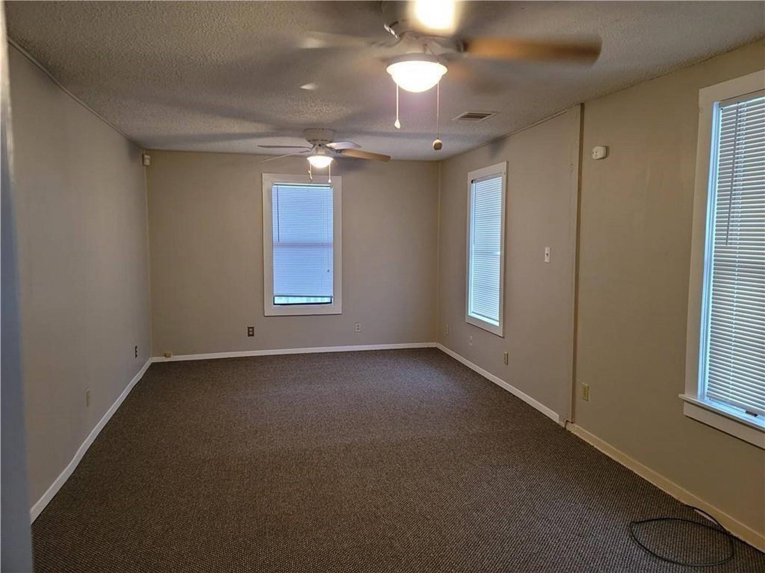Coupland, Texas, United States 4 - 16591046
