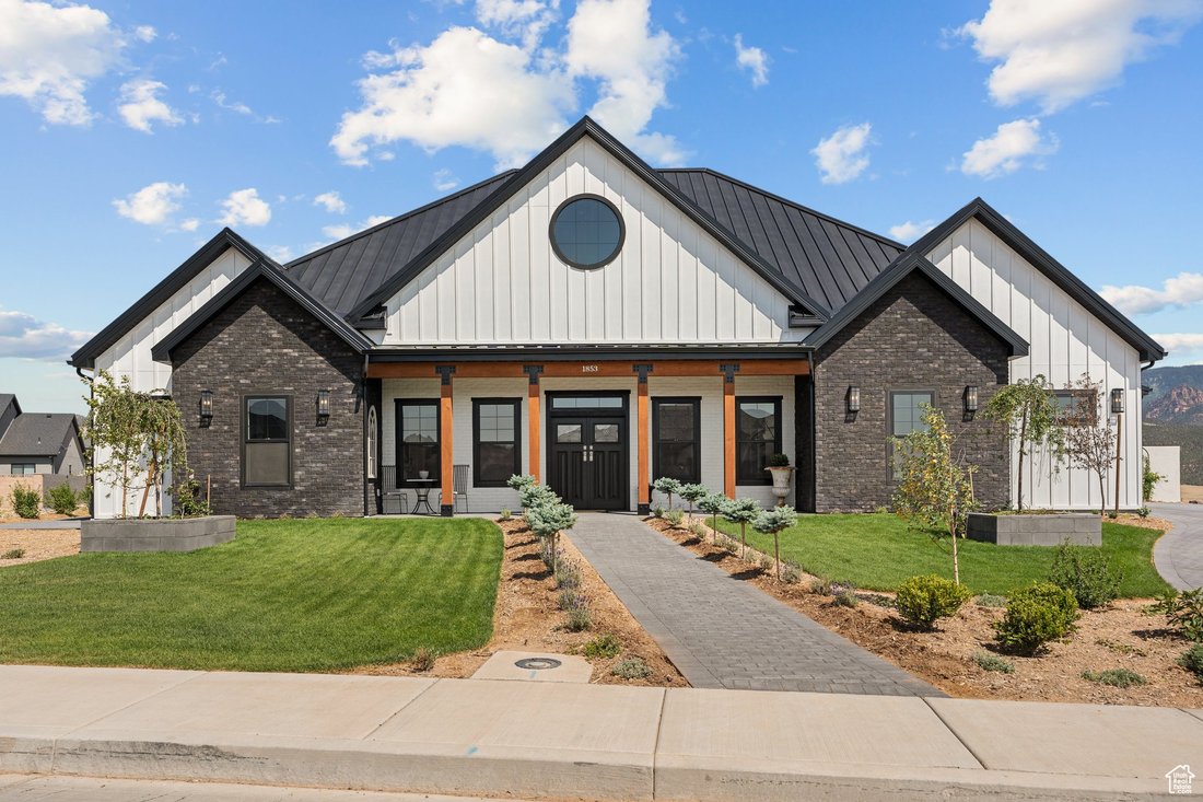 House in Cedar City, Utah, United States 1 - 16595472