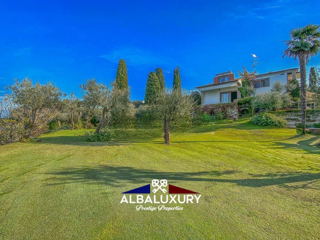 Villa in Center, Sirmione, Lombardy 5 - 16605964