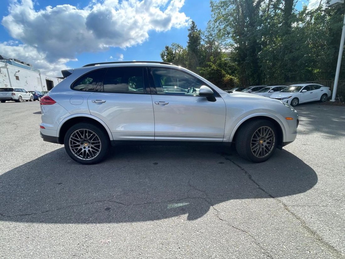 Suv in Vienna, VA, United States 4 - 16601651