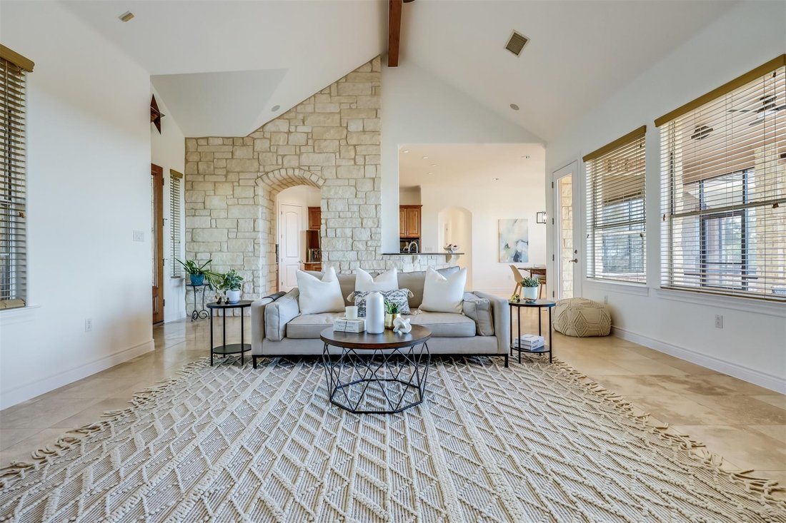 House in Spicewood, Texas, United States 2 - 16591396