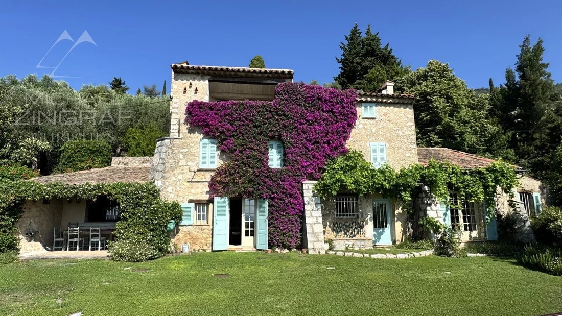 Villa in Spéracèdes, Provence-Alpes-Côte d'Azur, France 2 - 16582056