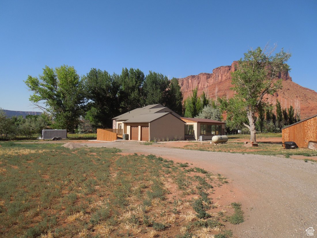 House in Moab, Utah, United States 2 - 16593440