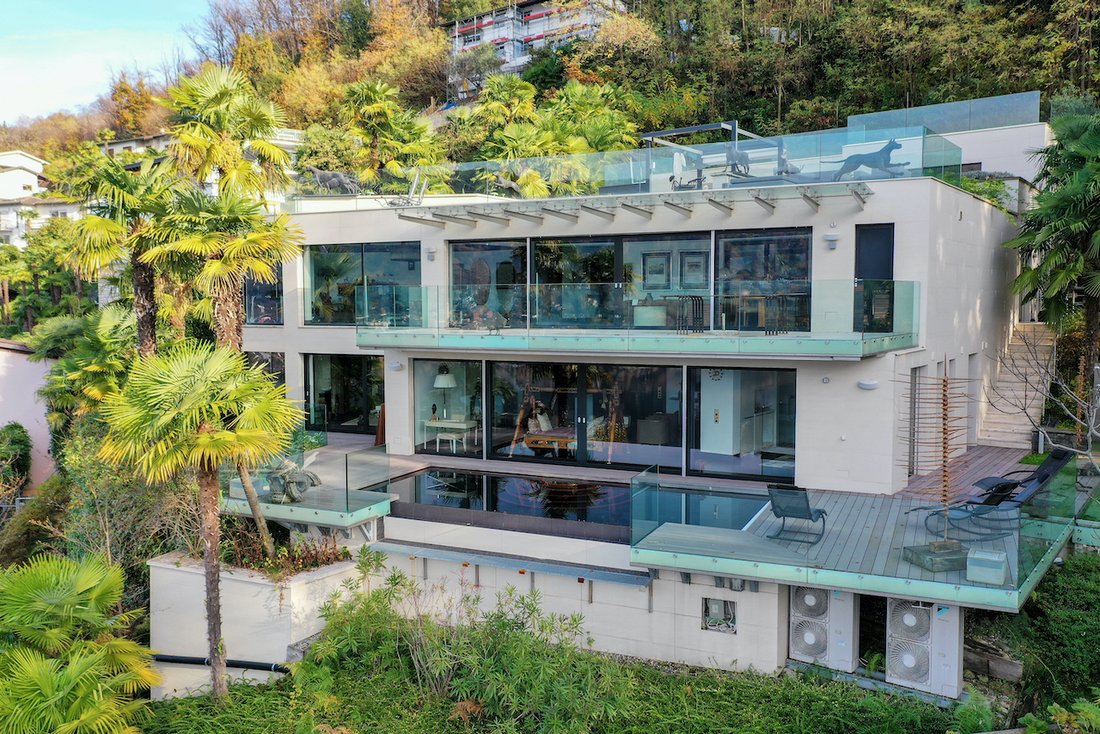 Villa in Collina d'Oro, Ticino, Switzerland 3 - 16583078
