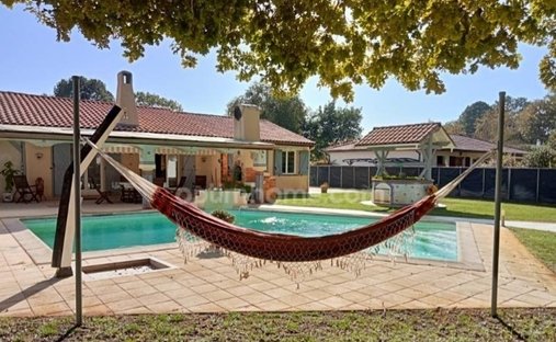 House in Bourg-Croix d'Hins, Cestas, France 1