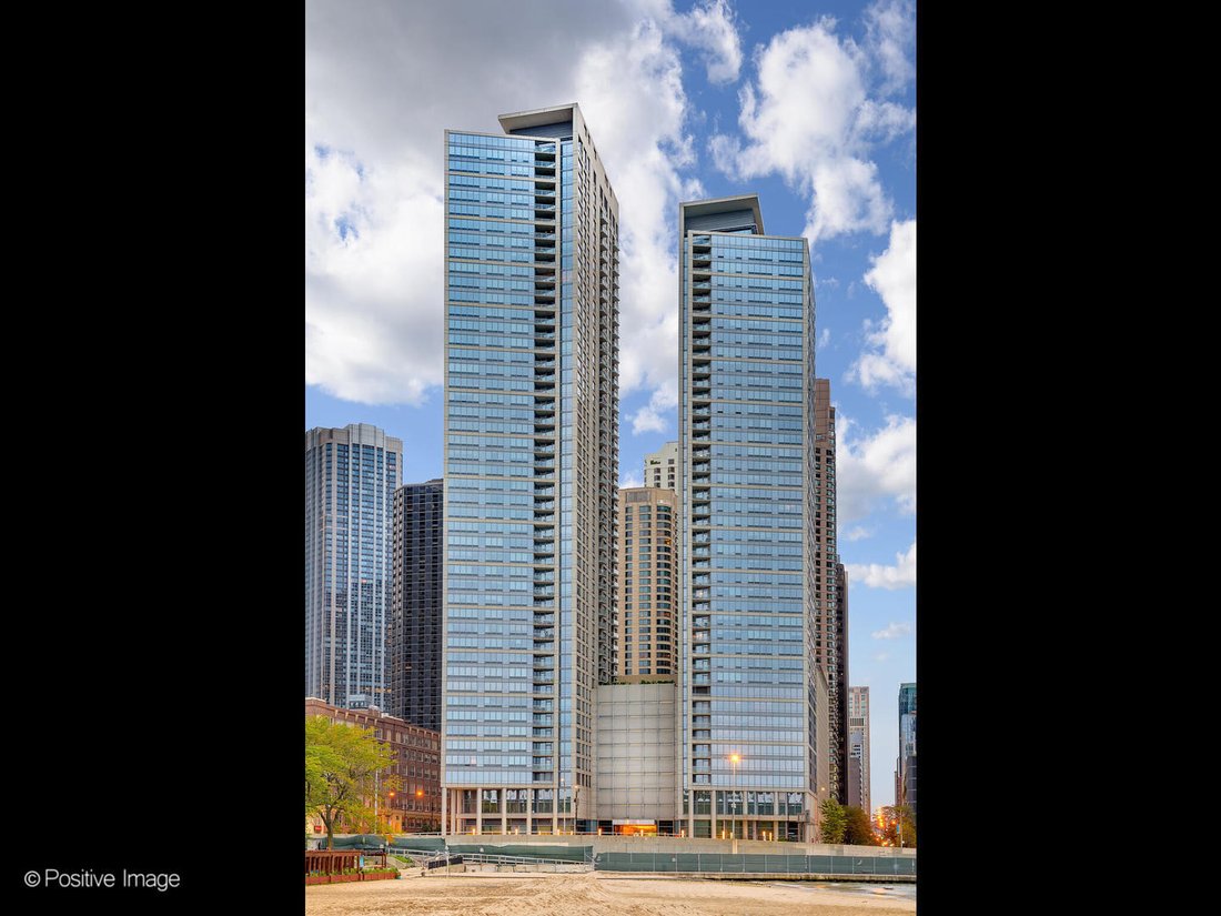 Condo in Chicago, Illinois, United States 1 - 16587527