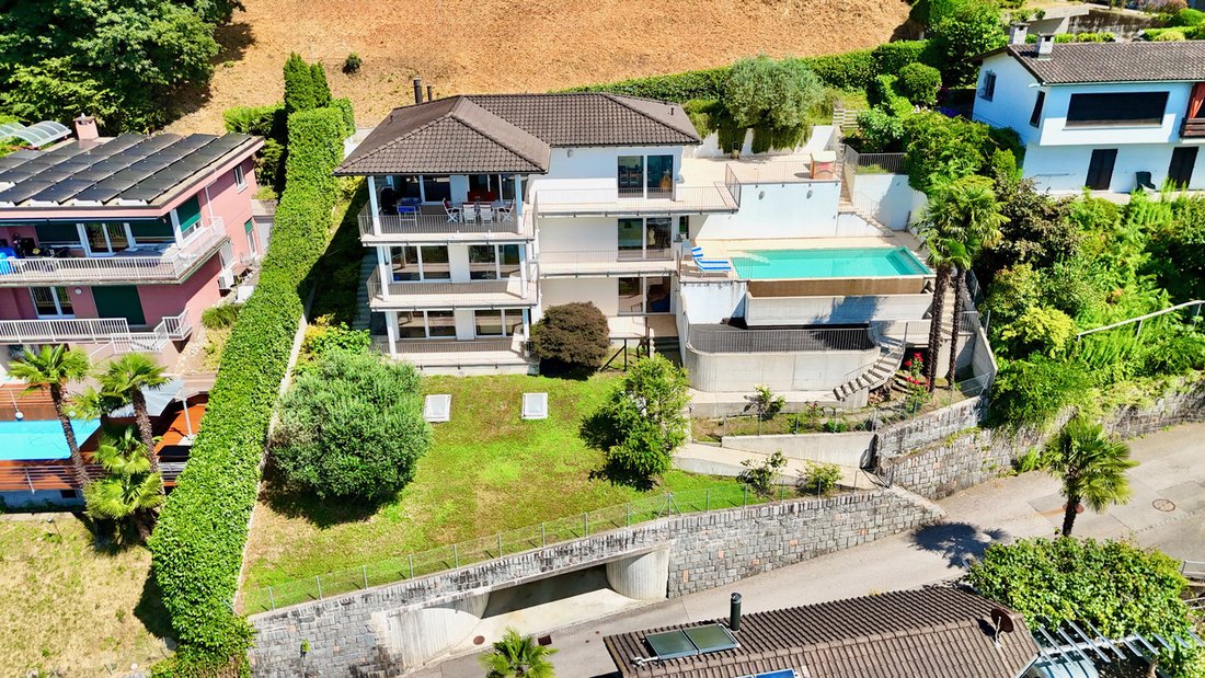 Villa in Collina d'Oro, Ticino, Switzerland 3 - 16583199