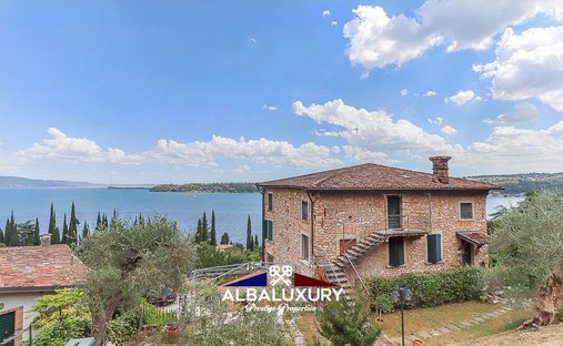 Villa in Salo, Lombardy, Italy 1