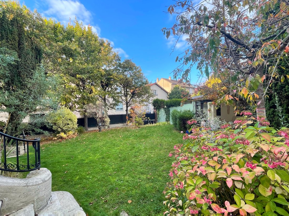 House in Centre Ville-Commerce, Enghien-les-Bains, France 4 - 16582343