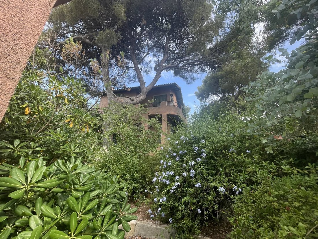 House in Le Brulot-Valapoux, Sausset-les-Pins, France 2 - 16582106