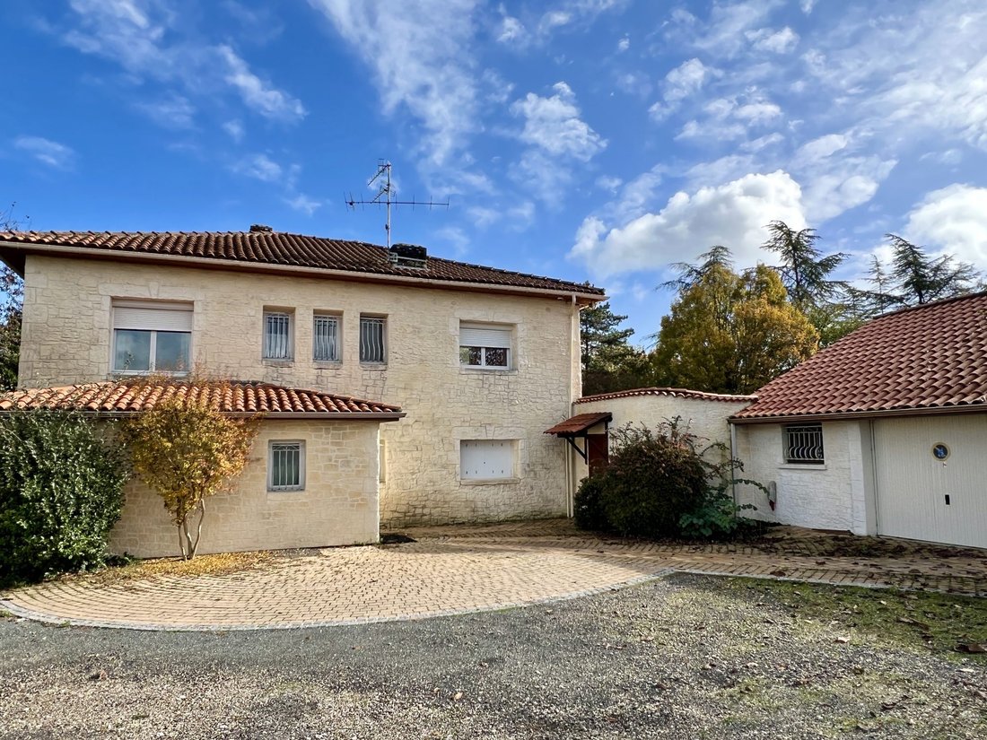 House in Sigoules-et-Flaugeac, Nouvelle-Aquitaine, France 1 - 16581574