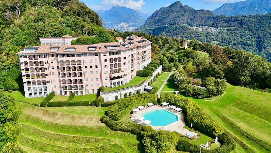 Apartment in Collina d'Oro, Ticino, Switzerland 2 - 16583203