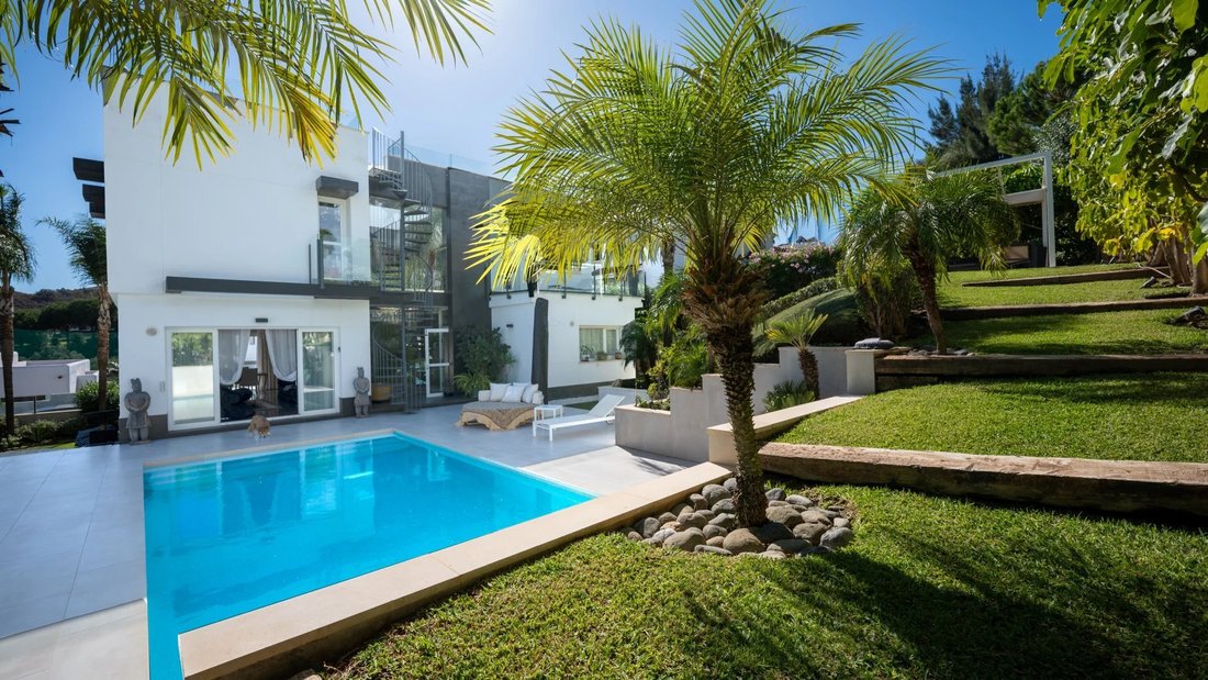 Villa in Marbella, Andalusia, Spain 4 - 16582069