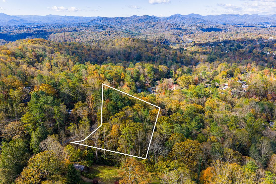 Land in Asheville, North Carolina, United States 2 - 16199867